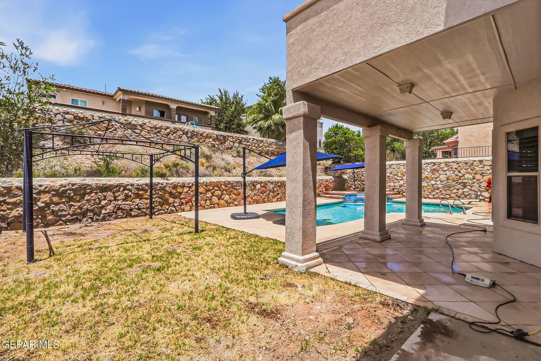 Photo of 6313 FRANKLIN BLUFF Drive