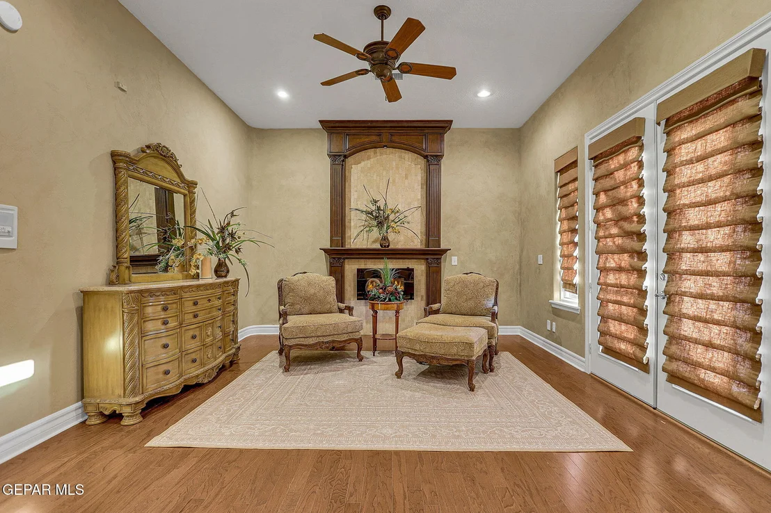 Photo of 5567 Buckley Drive