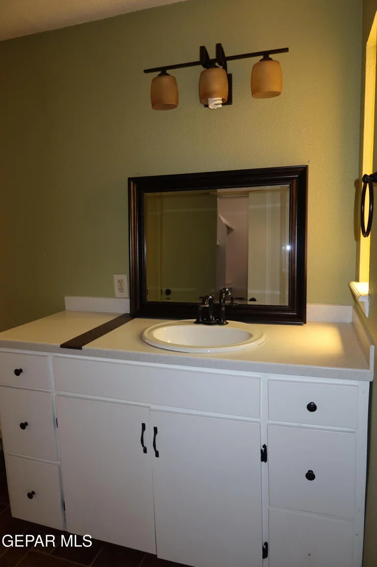 Photo of 836 DE LEON Drive