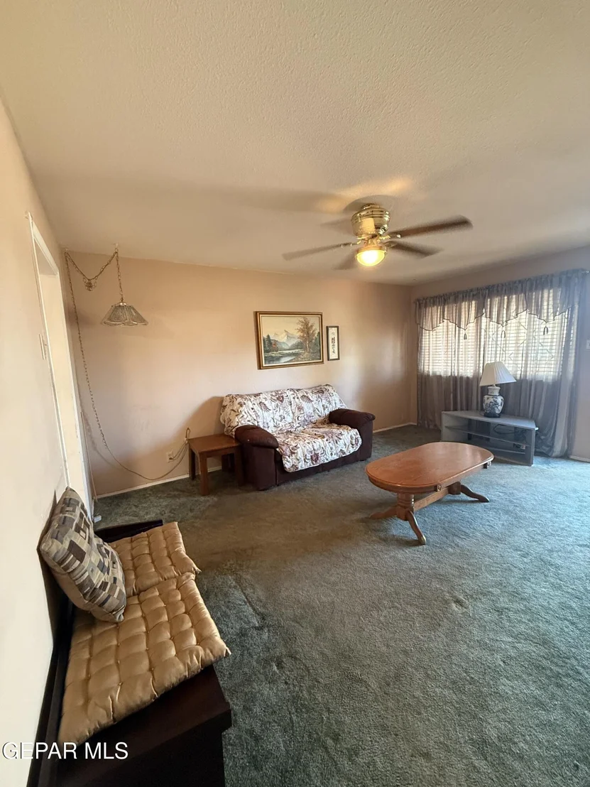 Photo of 5828 STURGEON DR Drive