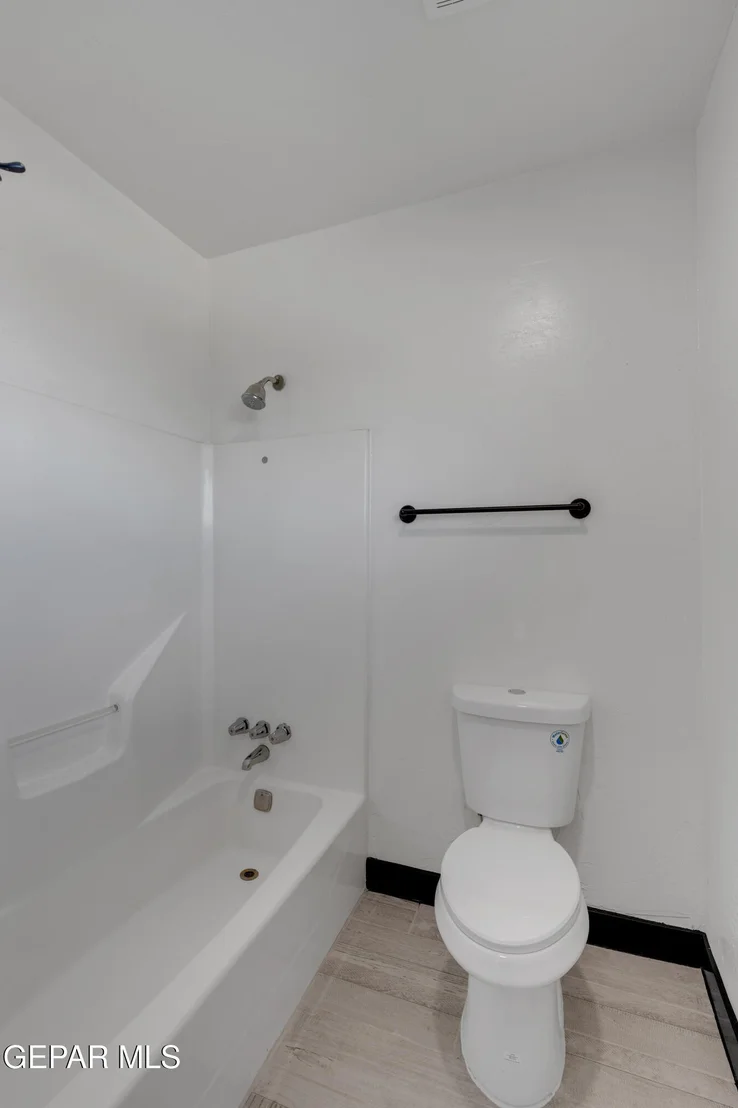 Photo of 3116 Titanic Avenue