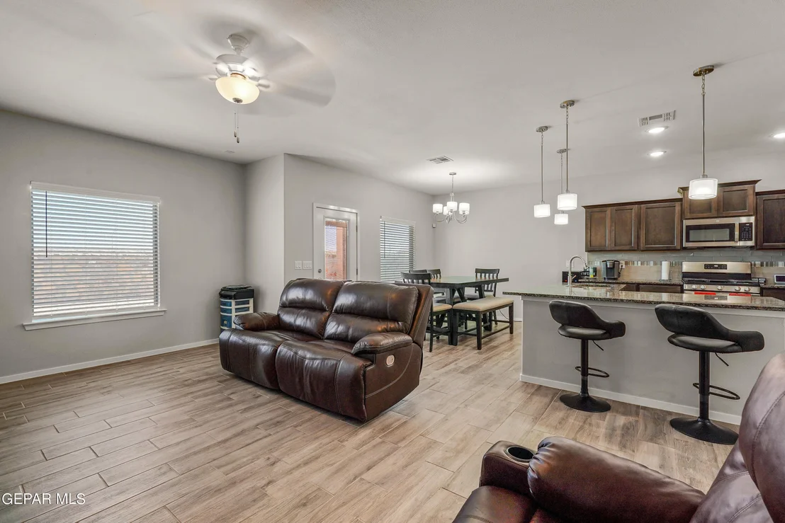 Photo of 13070 GRANTHAM Lane