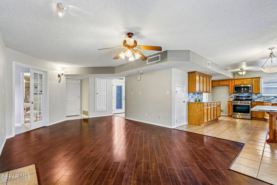 Photo of 6313 FRANKLIN RIDGE Drive