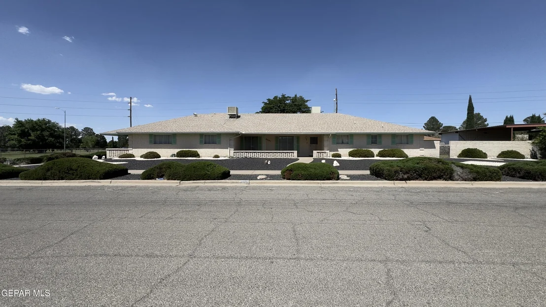 Photo of 8901 PARKLAND Drive