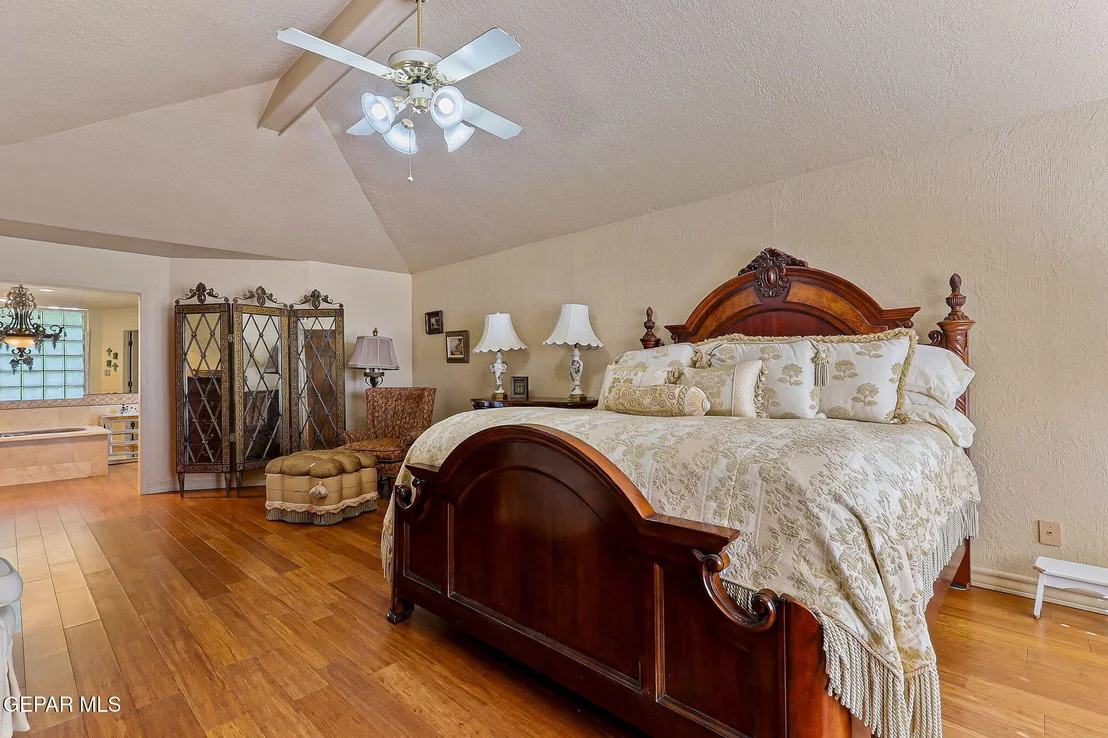 Photo of 628 SPRING CREST Drive