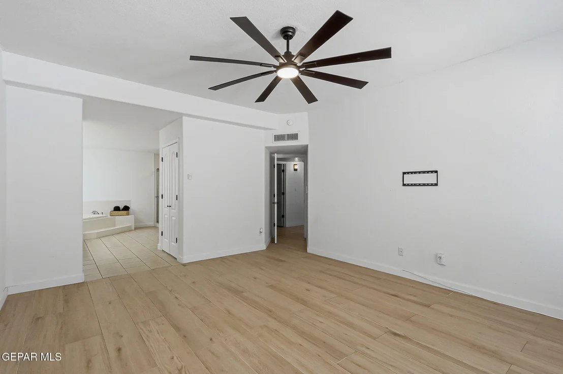 Photo of 6633 WIND RIDGE Drive