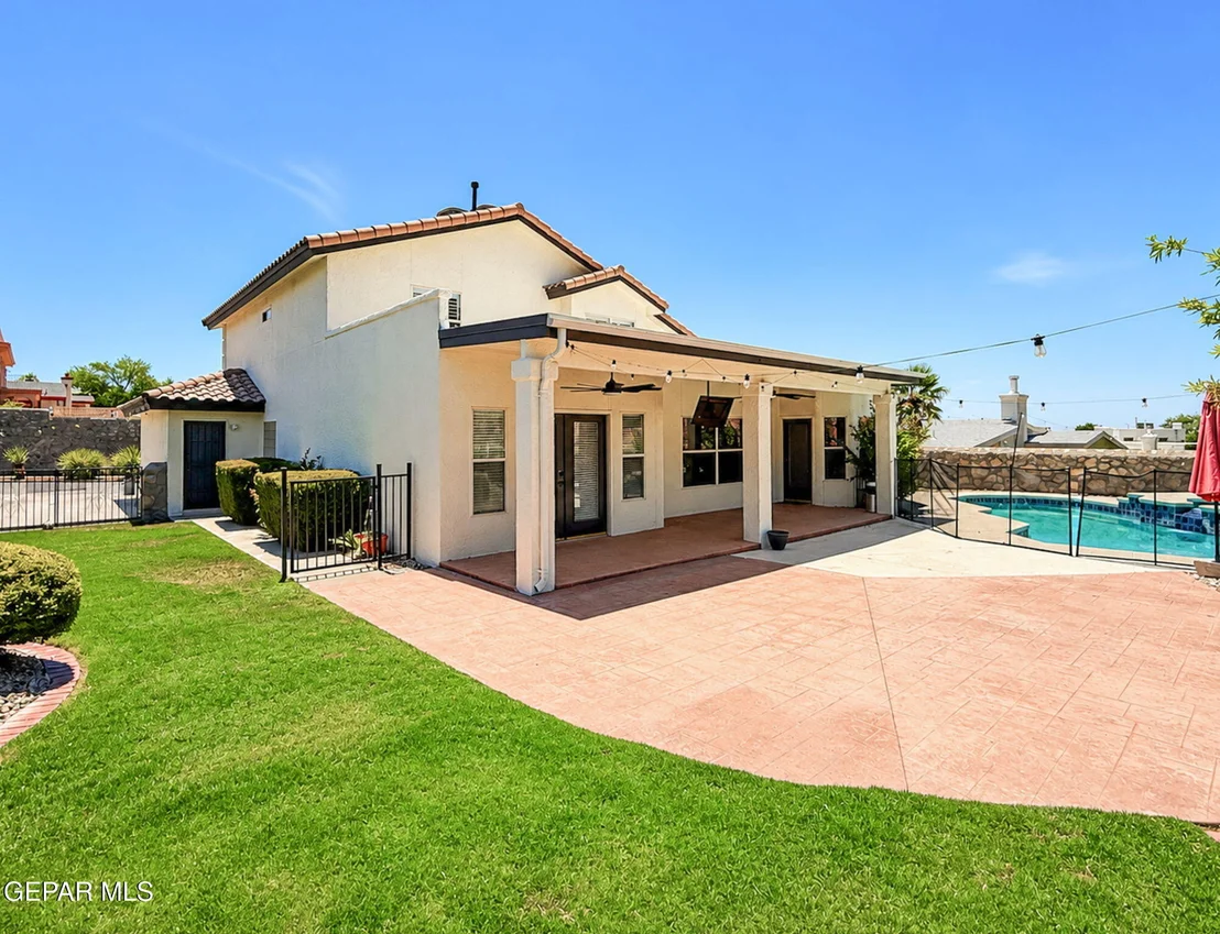 Photo of 6633 WIND RIDGE Drive