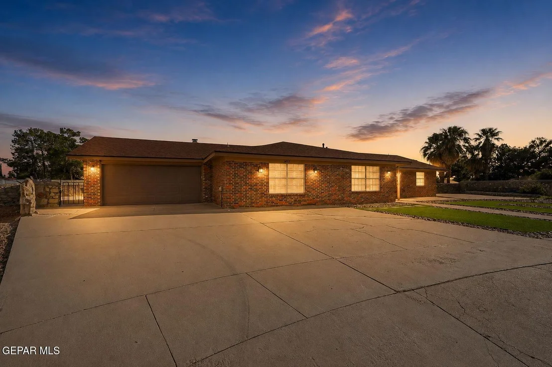 Photo of 1415 MONTE NEGRO Drive