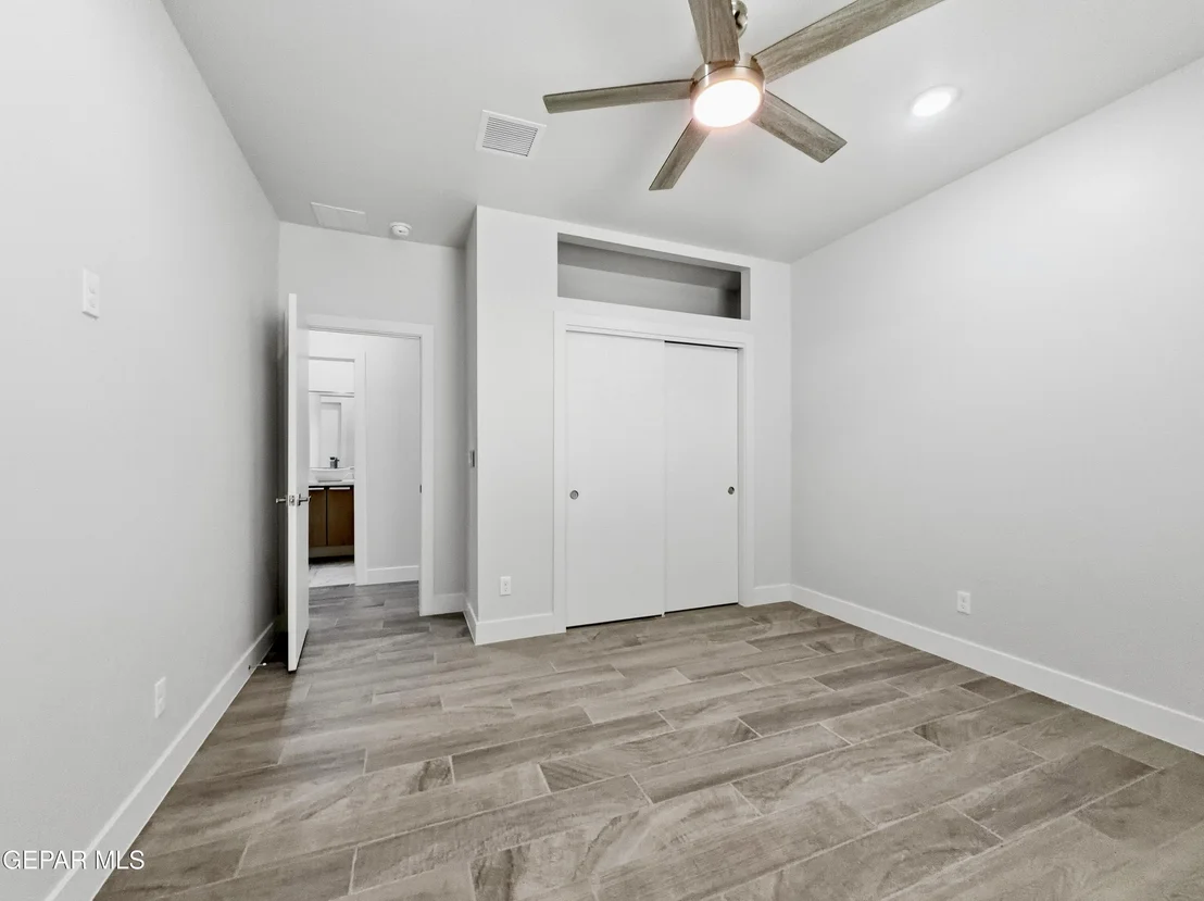 Photo of 3936 PERSPECTIVE Street