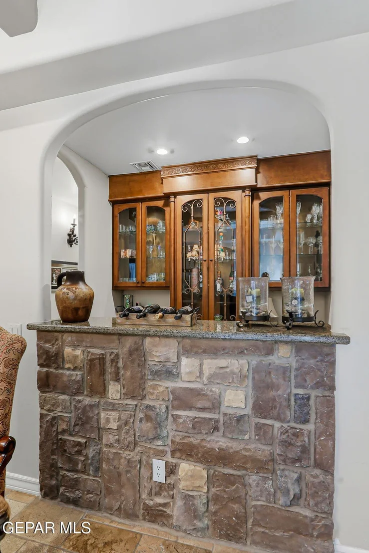 Photo of 6333 FRANKLIN TRAIL Drive