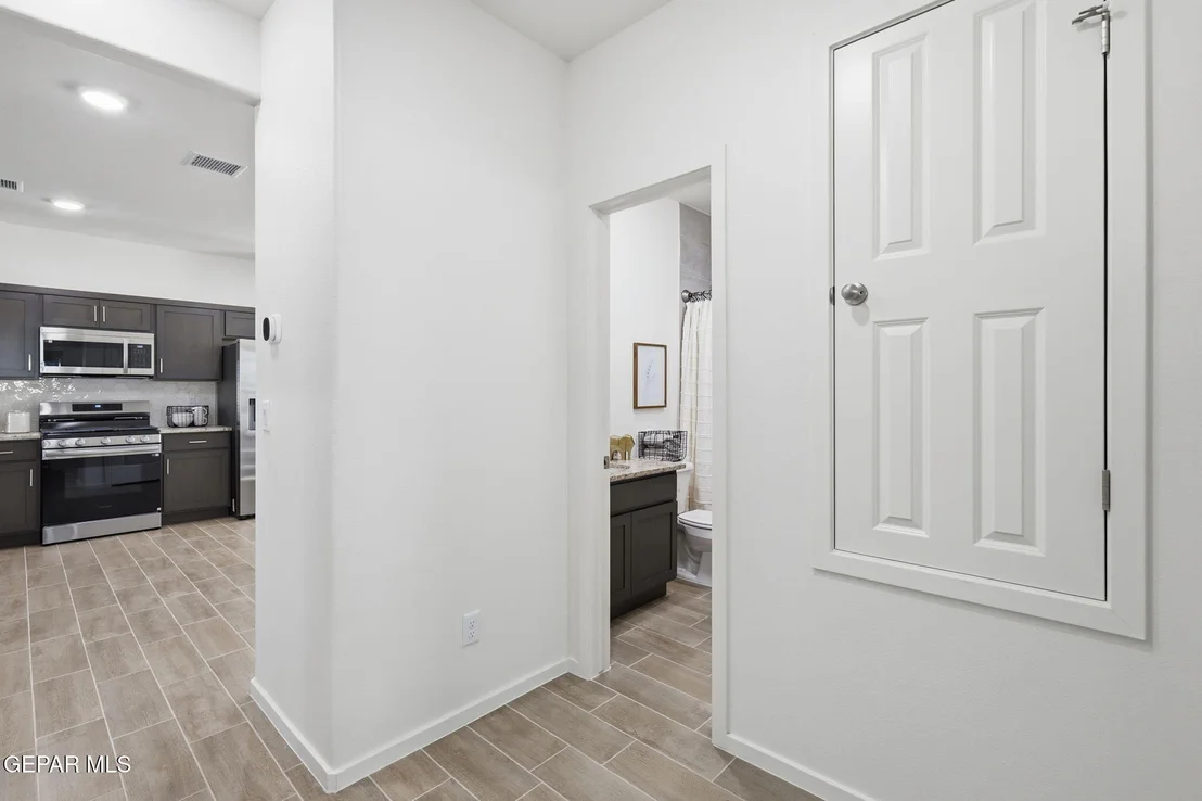 Photo of 13825 Summer Wave Avenue