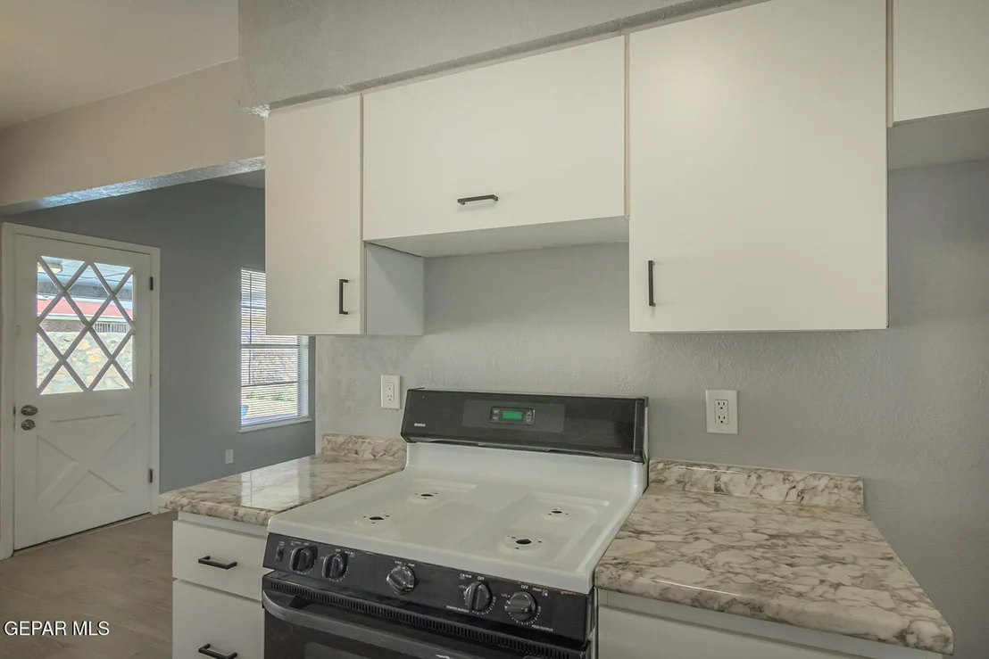 Photo of 8747 PLAINS Drive