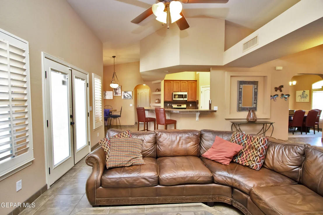 Photo of 920 TYLER SETH Avenue
