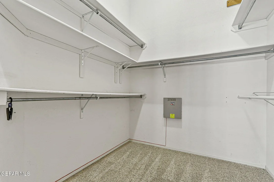 Photo of 1400 Maple Ridge Way