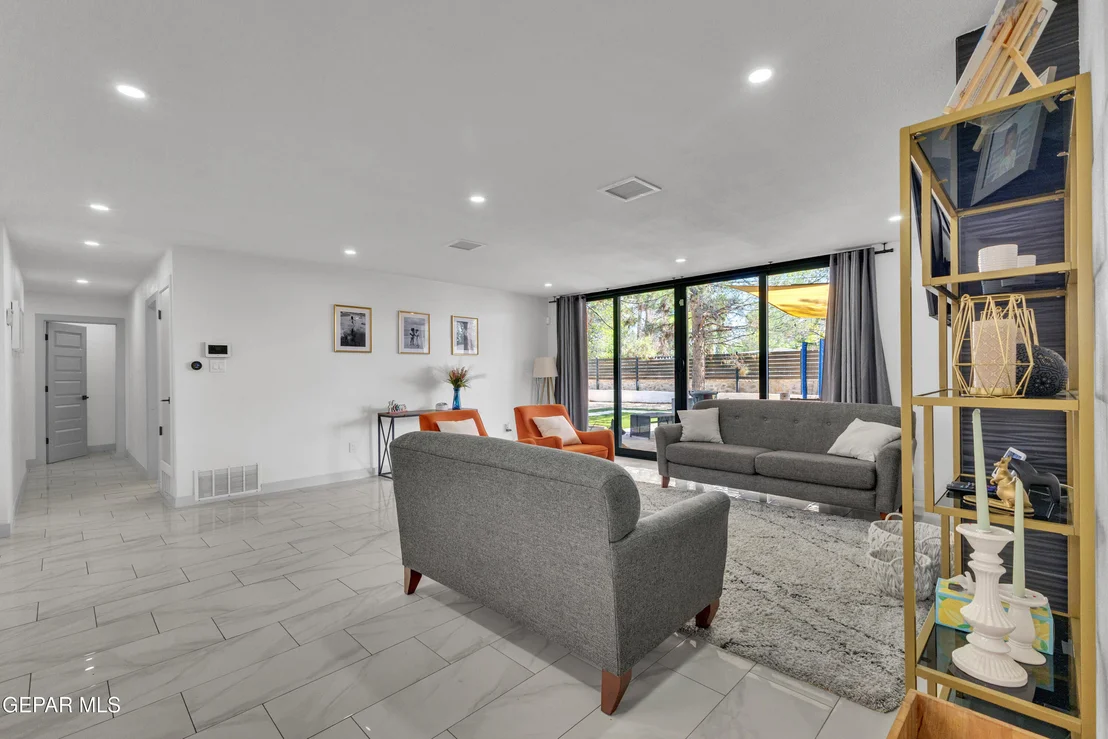 Photo of 308 Bird Avenue