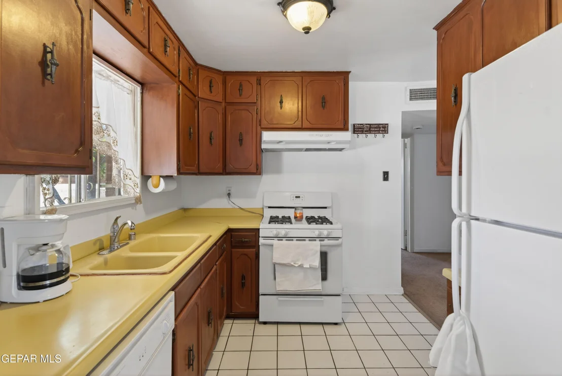 Photo of 10025 DEBBIE Drive