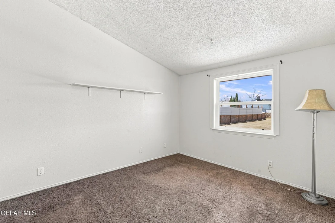 Photo of 6673 Tiger Eye Drive