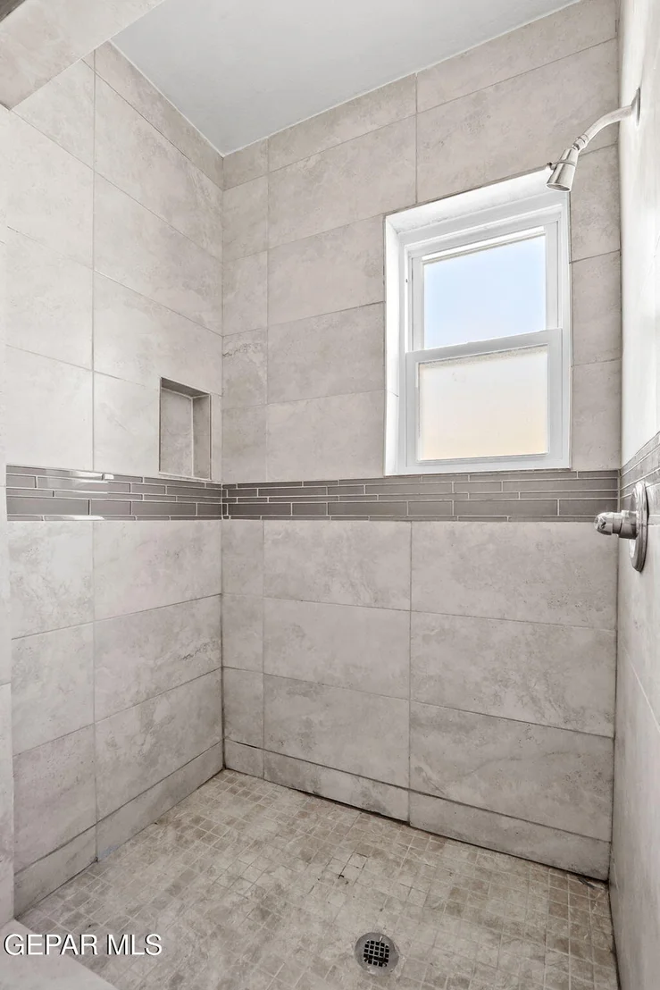 Photo of 237 MOONGLOW Drive
