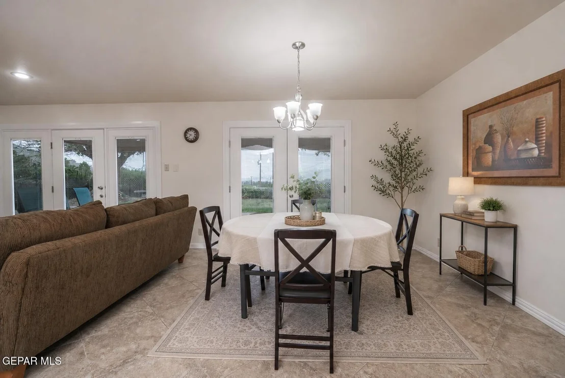 Photo of 404 BUTTE Circle