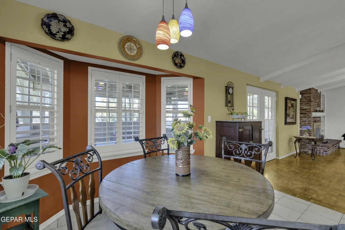 Photo of 801 MONTCLAIR Drive