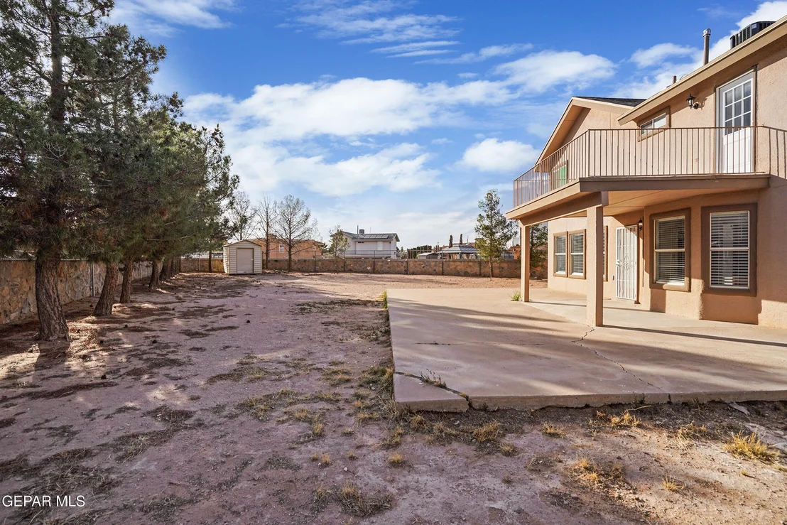 Photo of 3085 KINGS CROWN Place