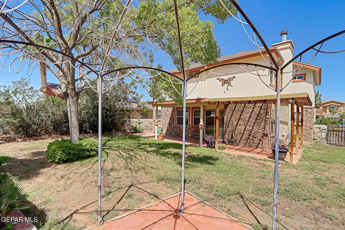 Photo of 12008 Meadow Gate Drive