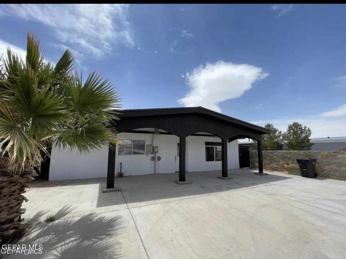Photo of 14548 Hendrik Drive