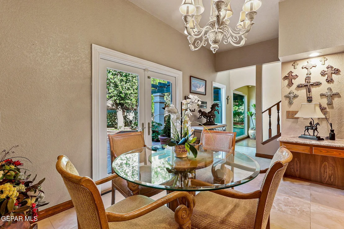 Photo of 628 SPRING CREST Drive