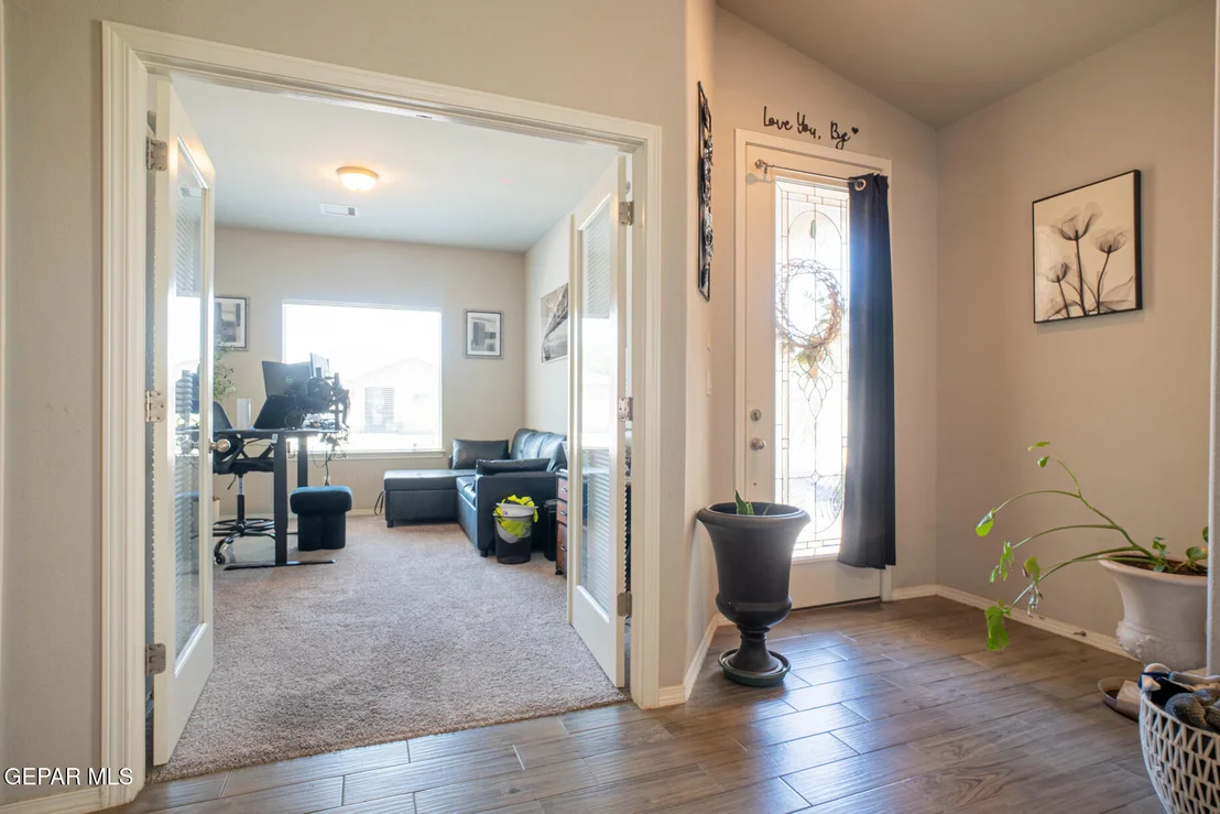 Photo of 7505 EAGLE VISTA Drive
