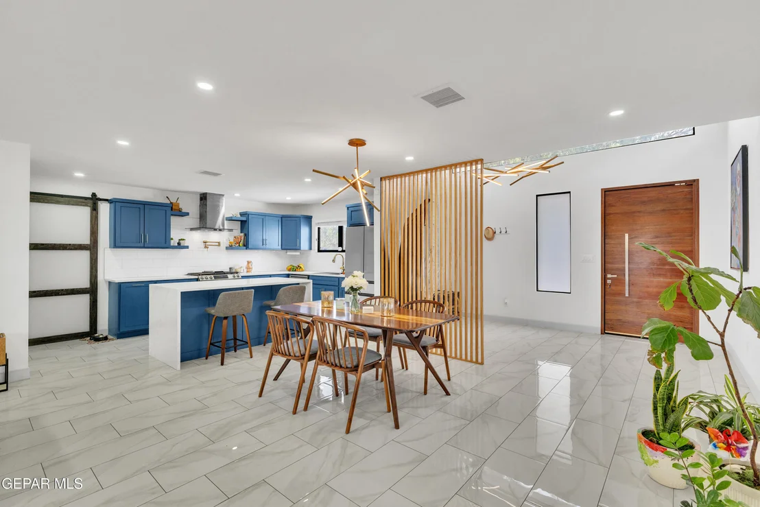 Photo of 308 Bird Avenue