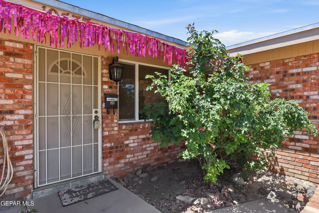 Photo of 10537 SAIGON Drive