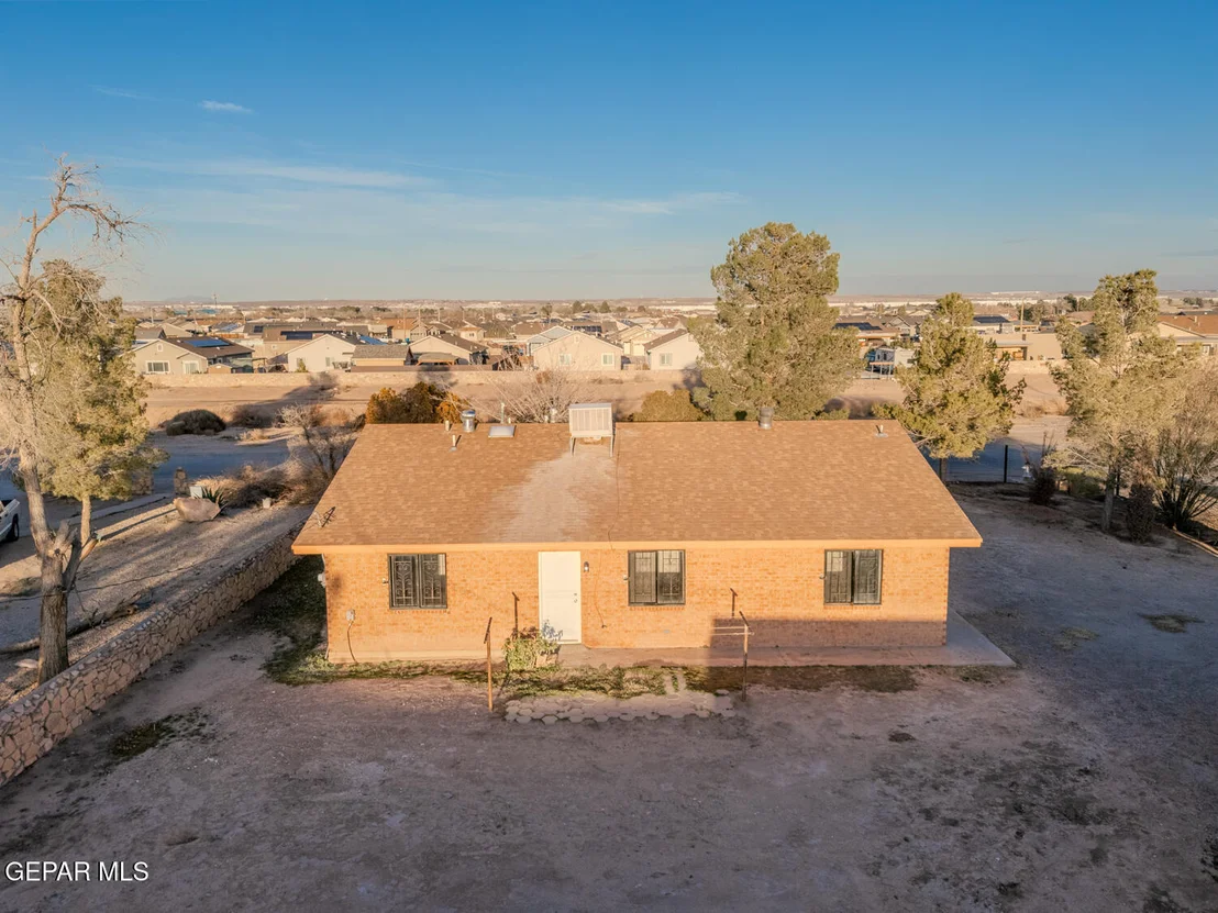 Photo of 11640 Peters Road