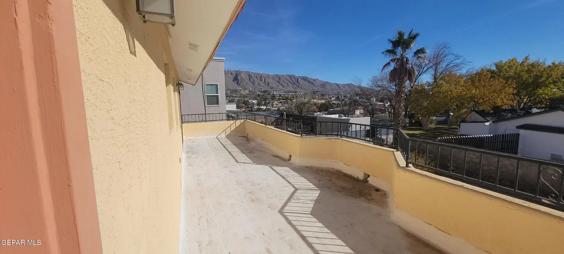 Photo of 628 BLUFF CANYON Circle