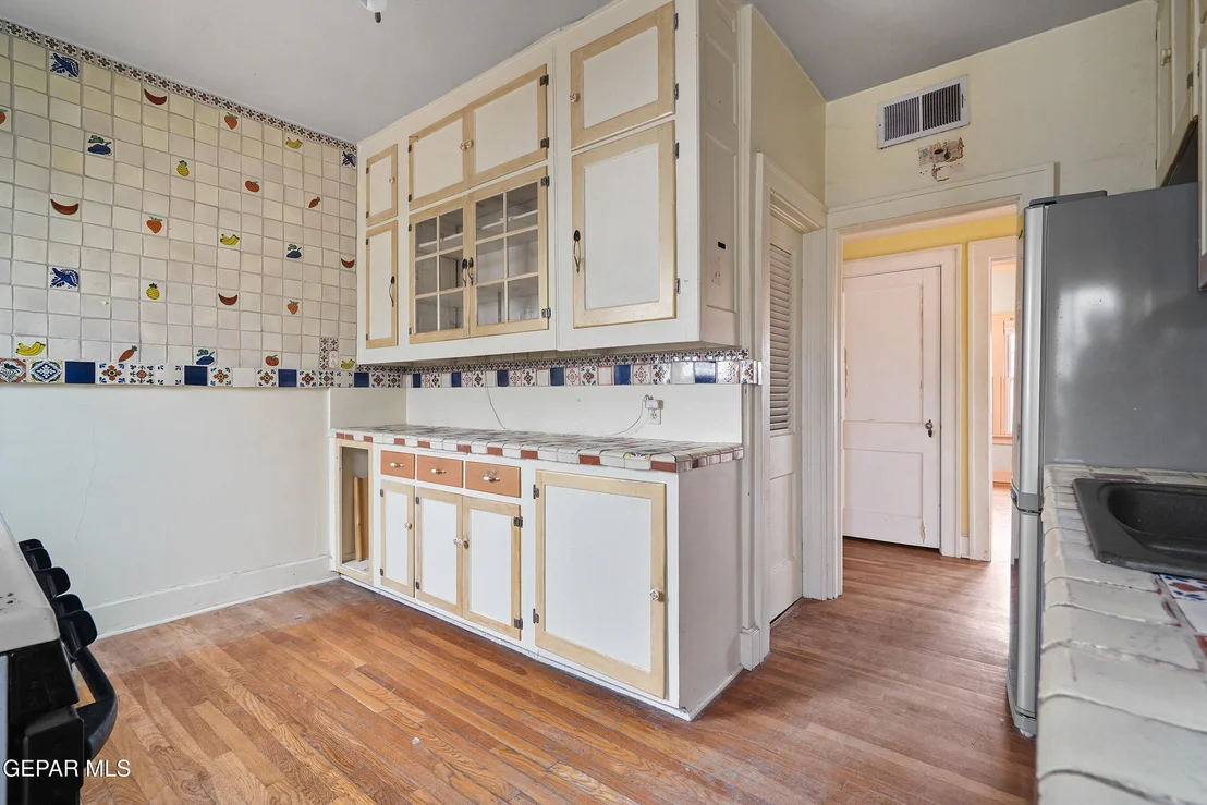 Photo of 715 CINCINNATI Avenue