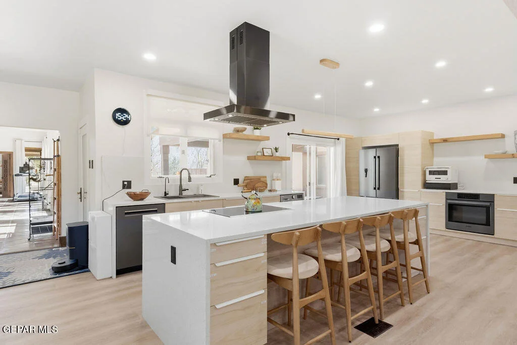 Photo of 300 ROSEMONT Drive