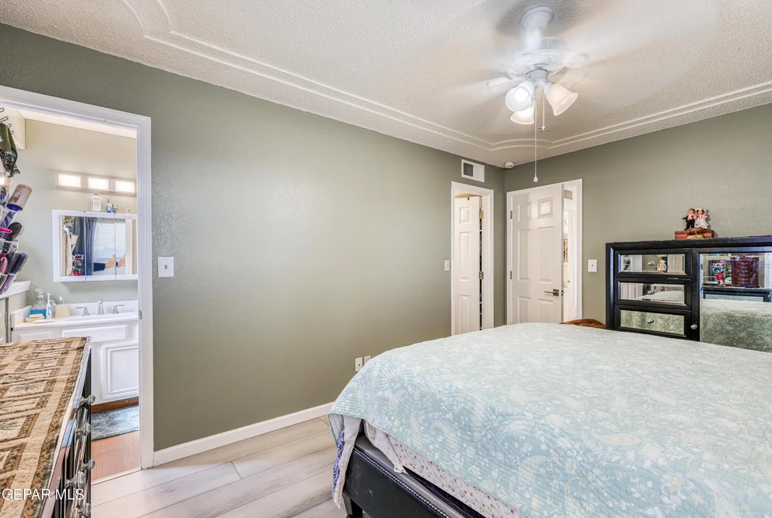 Photo of 7108 CANYON RUN Drive
