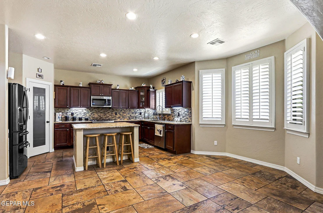 Photo of 326 Silverhill Place