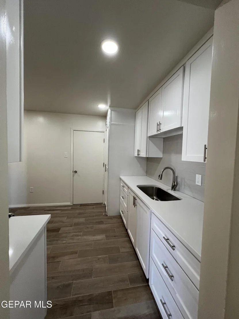 Photo of 6044 CABRILLO Drive