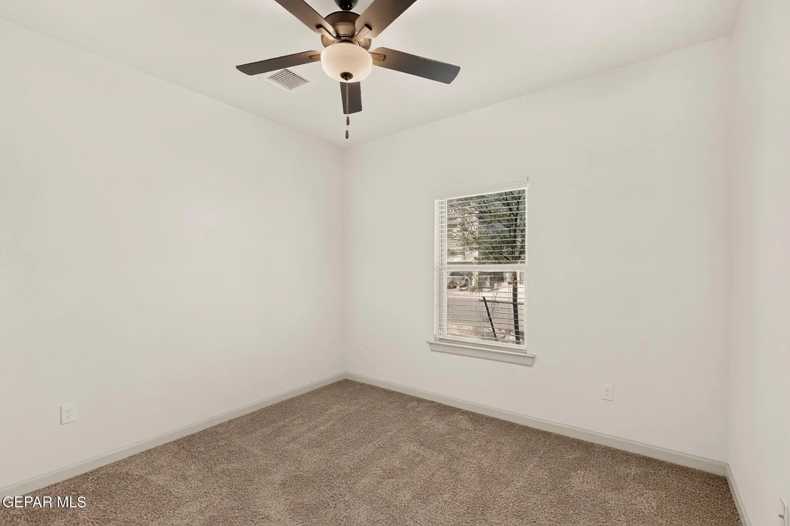 Photo of 968 GULF STREAMS Avenue