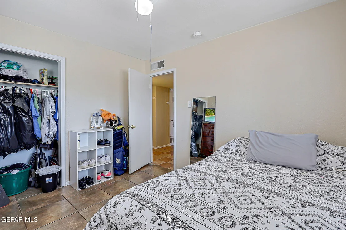 Photo of 3205 GLASGOW Street