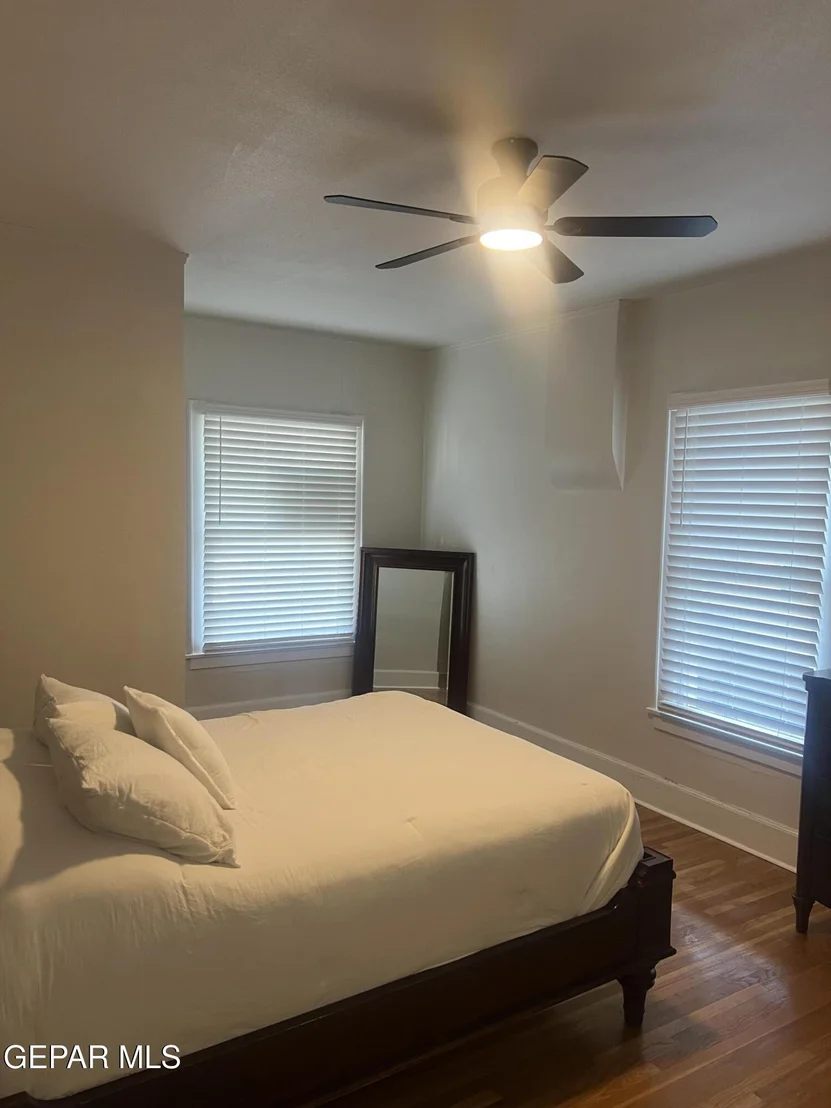 Photo of 507 E CLIFF Drive