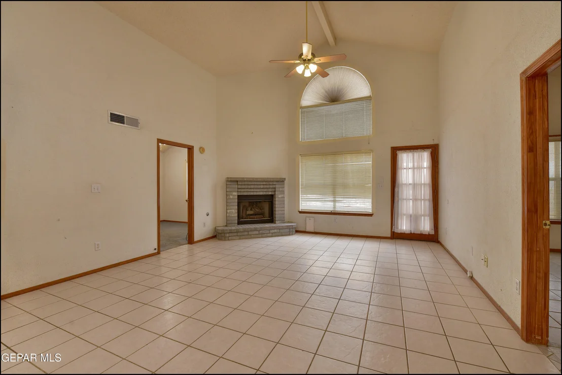 Photo of 1348 Black Ridge Drive