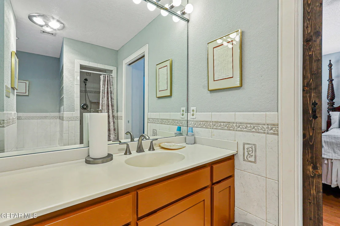 Photo of 4332 DONNYBROOK Place
