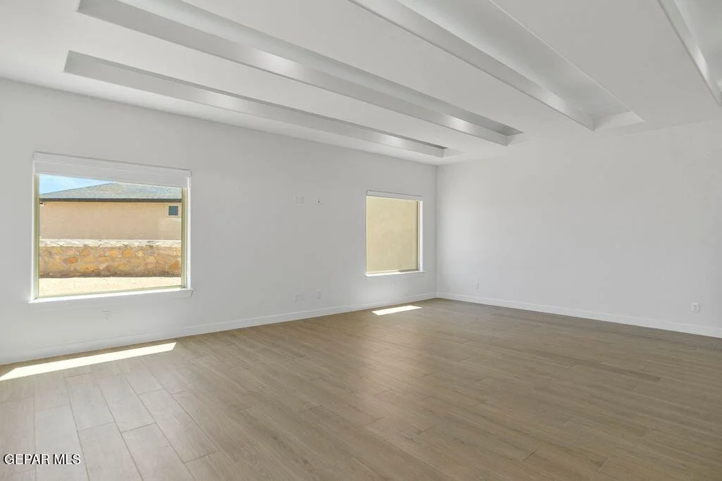 Photo of 3761 Scheme Place