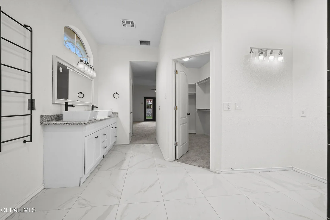 Photo of 4529 Willow W Drive