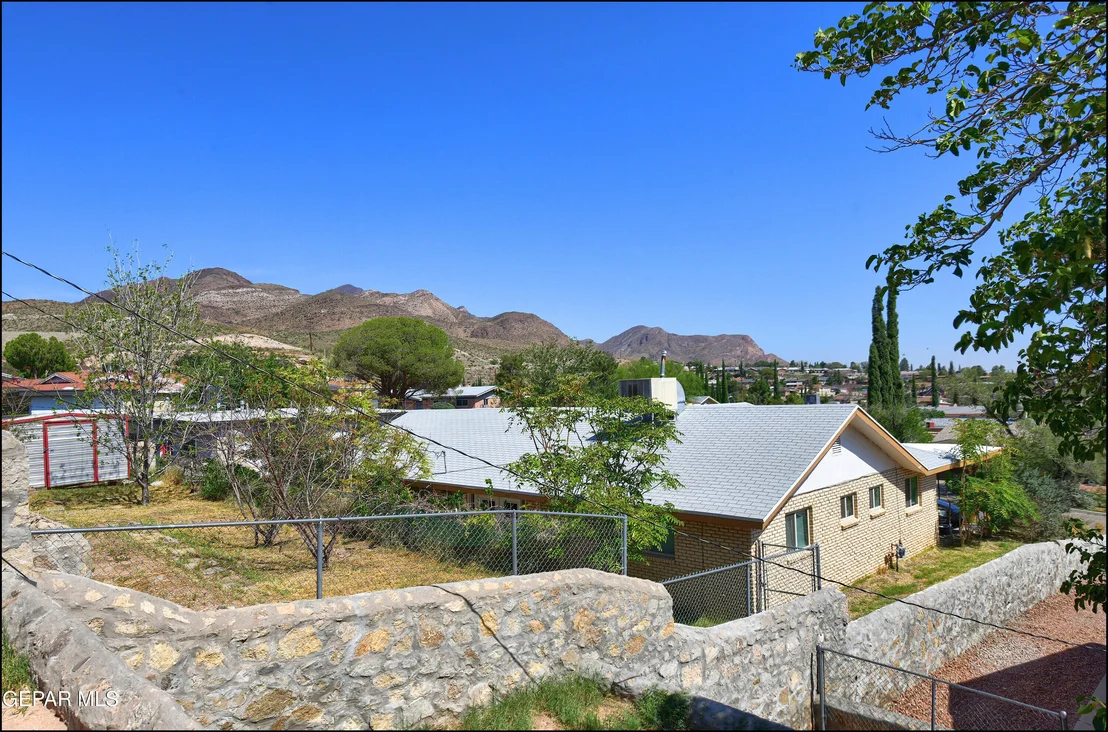Photo of 3312 DIAMOND Drive