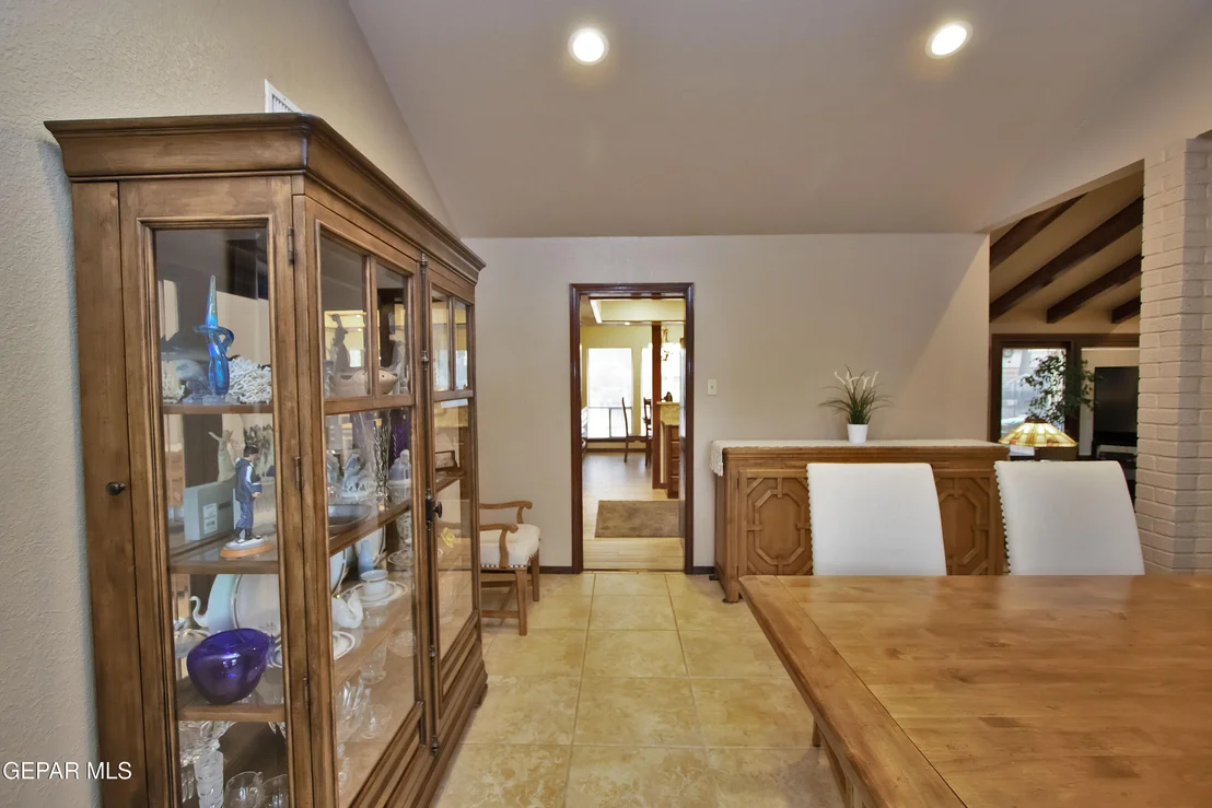 Photo of 308 Stotts Avenue