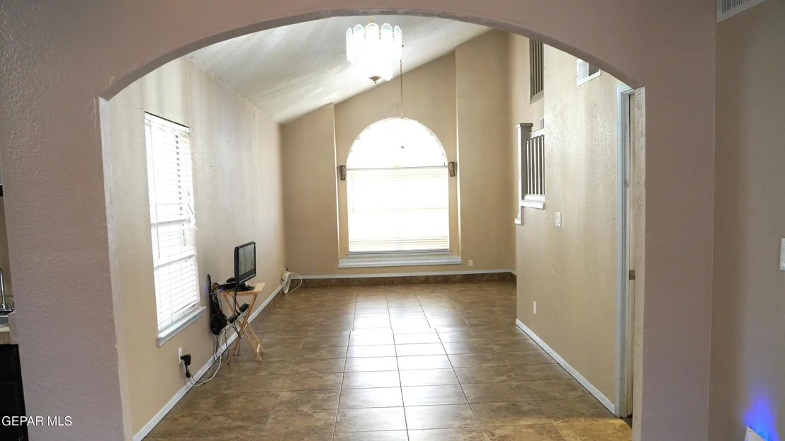Photo of 11221 KINGFISH Court