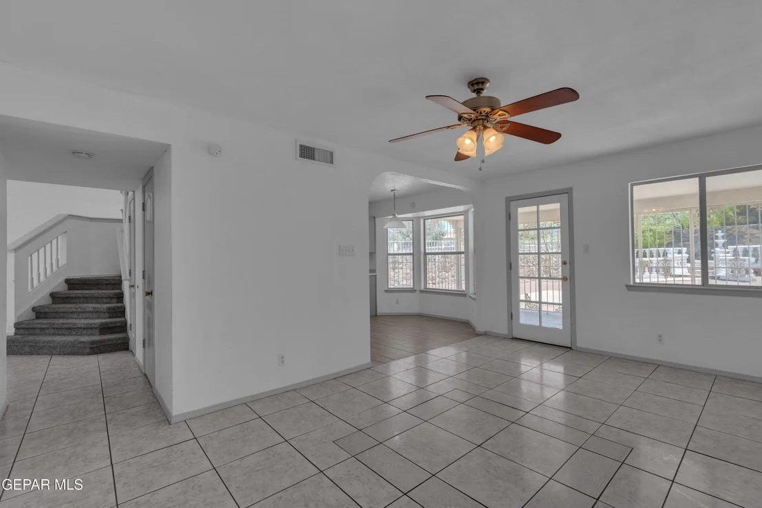 Photo of 1444 John Phelan Drive