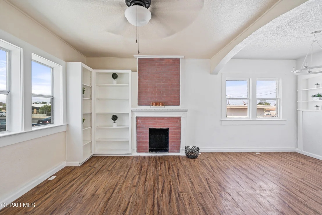 Photo of 3328 Mountain Avenue